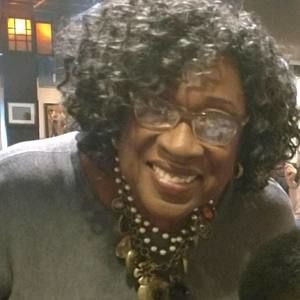 Meet your Posher, Gloria